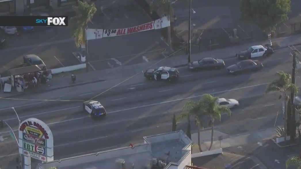 1 dead, 4 others shot in Willowbrook