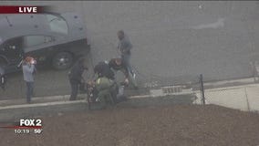 Suspect in custody after police chase through Detroit, Hamtramck