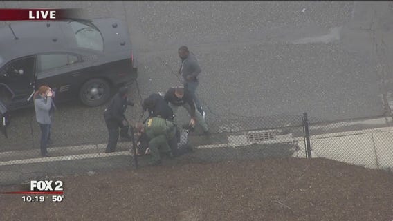 Suspect in custody after police chase through Detroit, Hamtramck