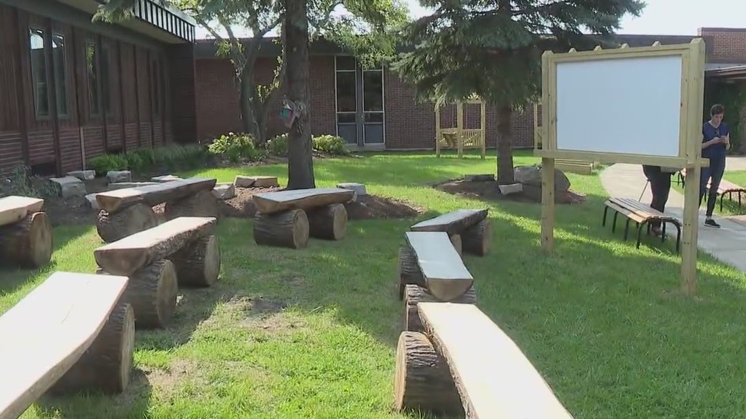 Suburban school introduces outdoor space for classes