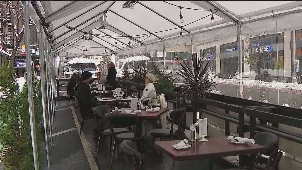 NYC outdoor dining fee limit proposal