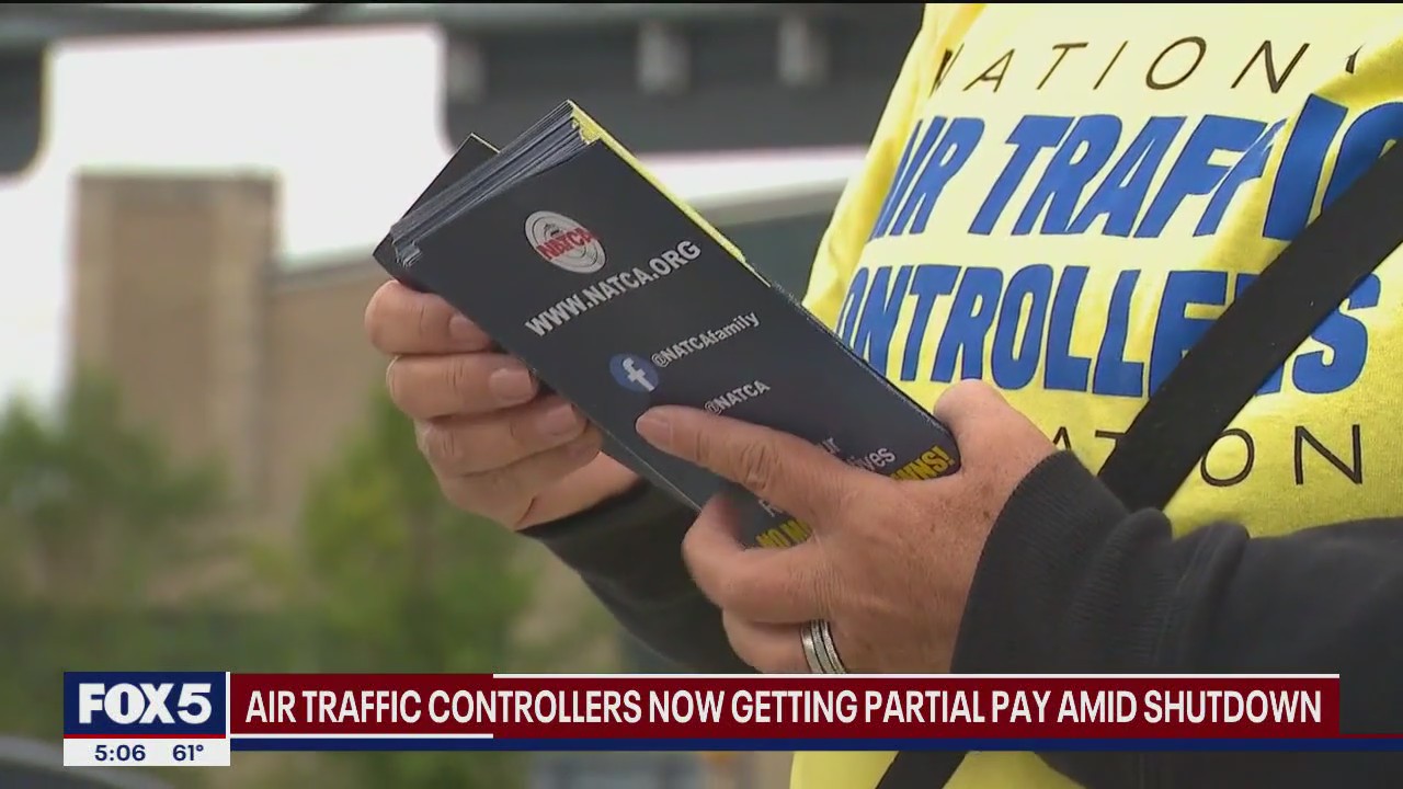 Air traffic controllers receiving partial pay amid gov. shutdown