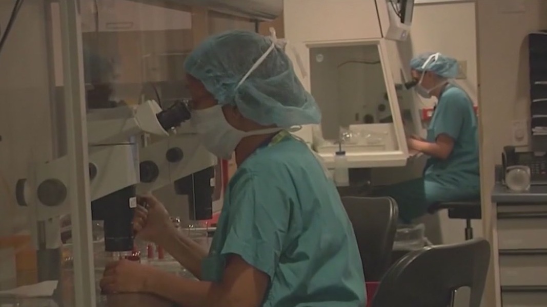 Hobbs urges legislature to pass contraception bill