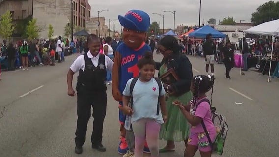 Chicago police, communities come together for National Night Out