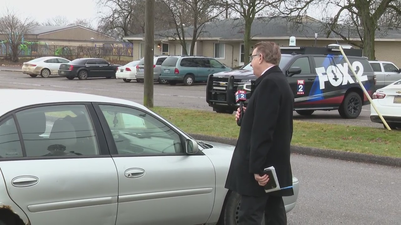 Management company leaves repair job incomplete at Pontiac complex