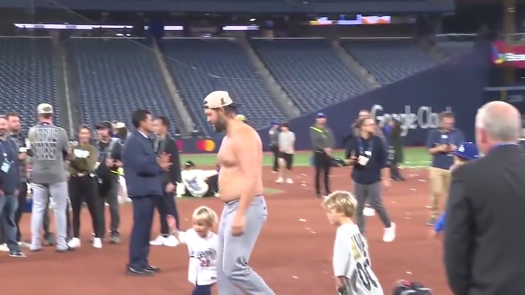 Clayton Kershaw, Mookie Betts celebrate with families