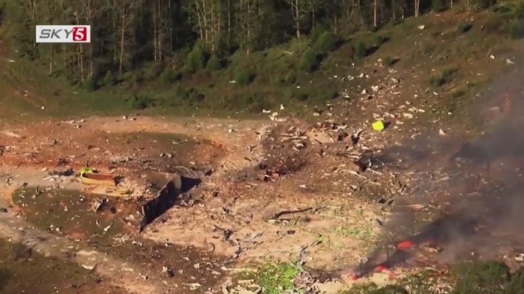 1 dead, 19 missing after blast at Tennessee factory