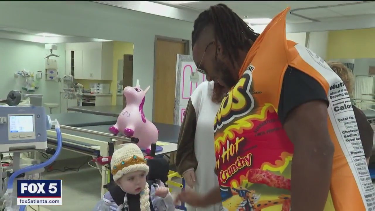 Falcons rookies make annual Halloween hospital visit in costume