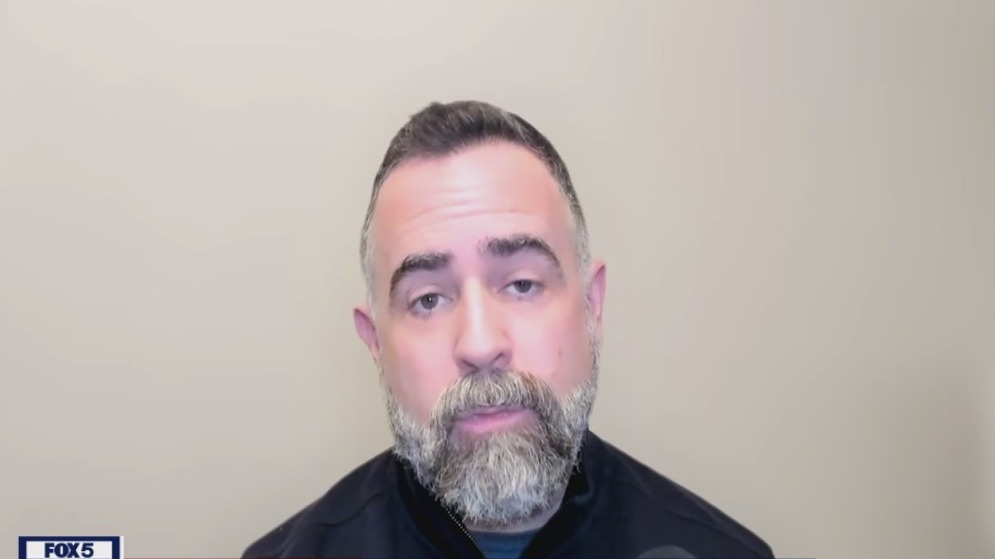 AI-powered holiday scams surge, expert Dave Lewis warns