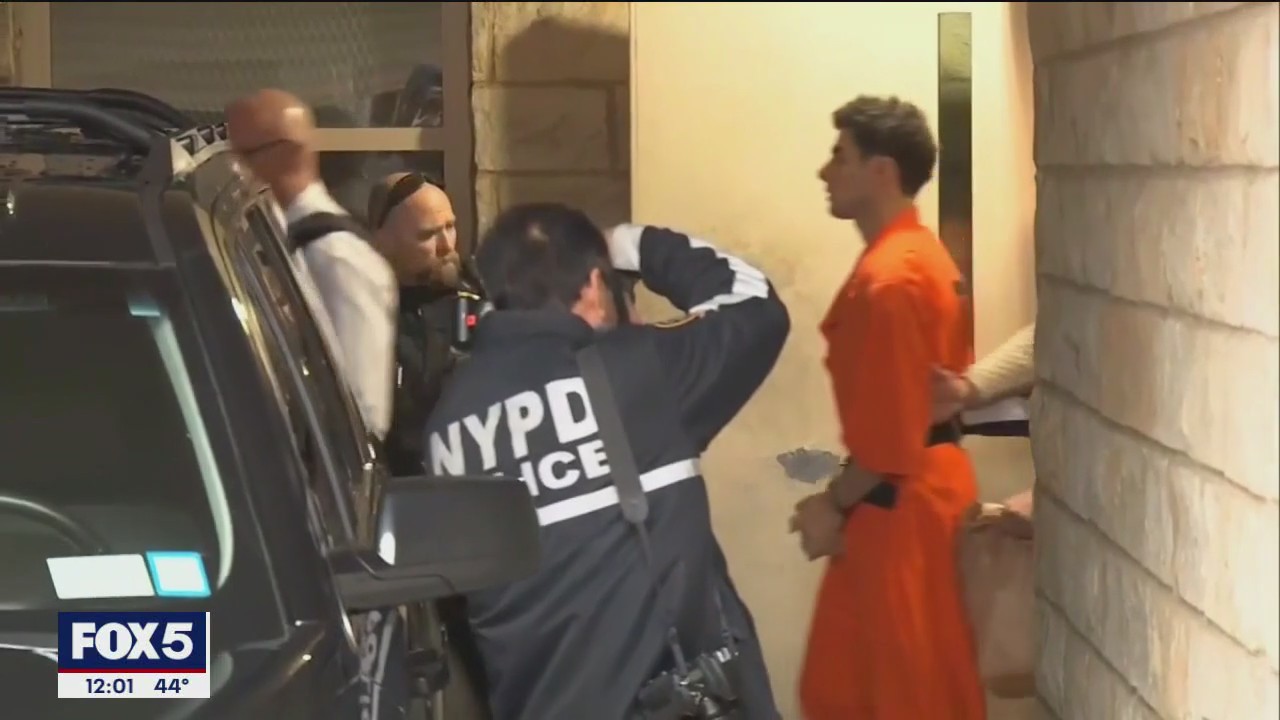 Mangione seemingly in 'good spirits' during court appearance