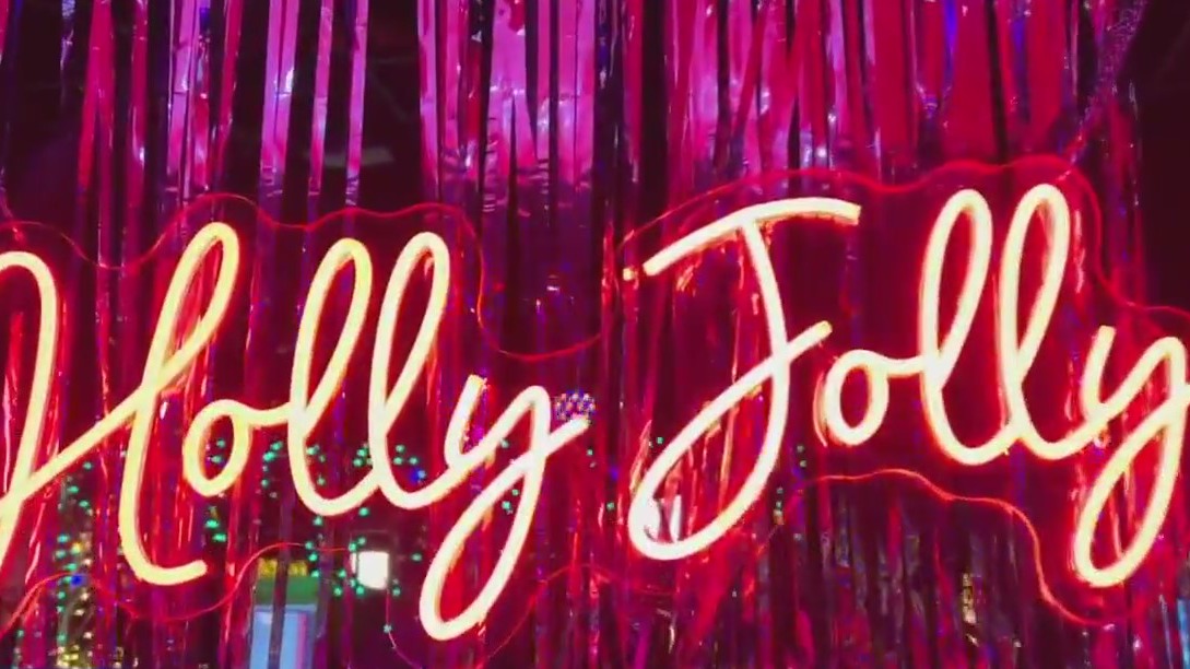 Holly Jolly Bar | Bayou City Buzz