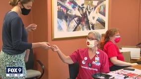 Minnesota nurses voting on strike
