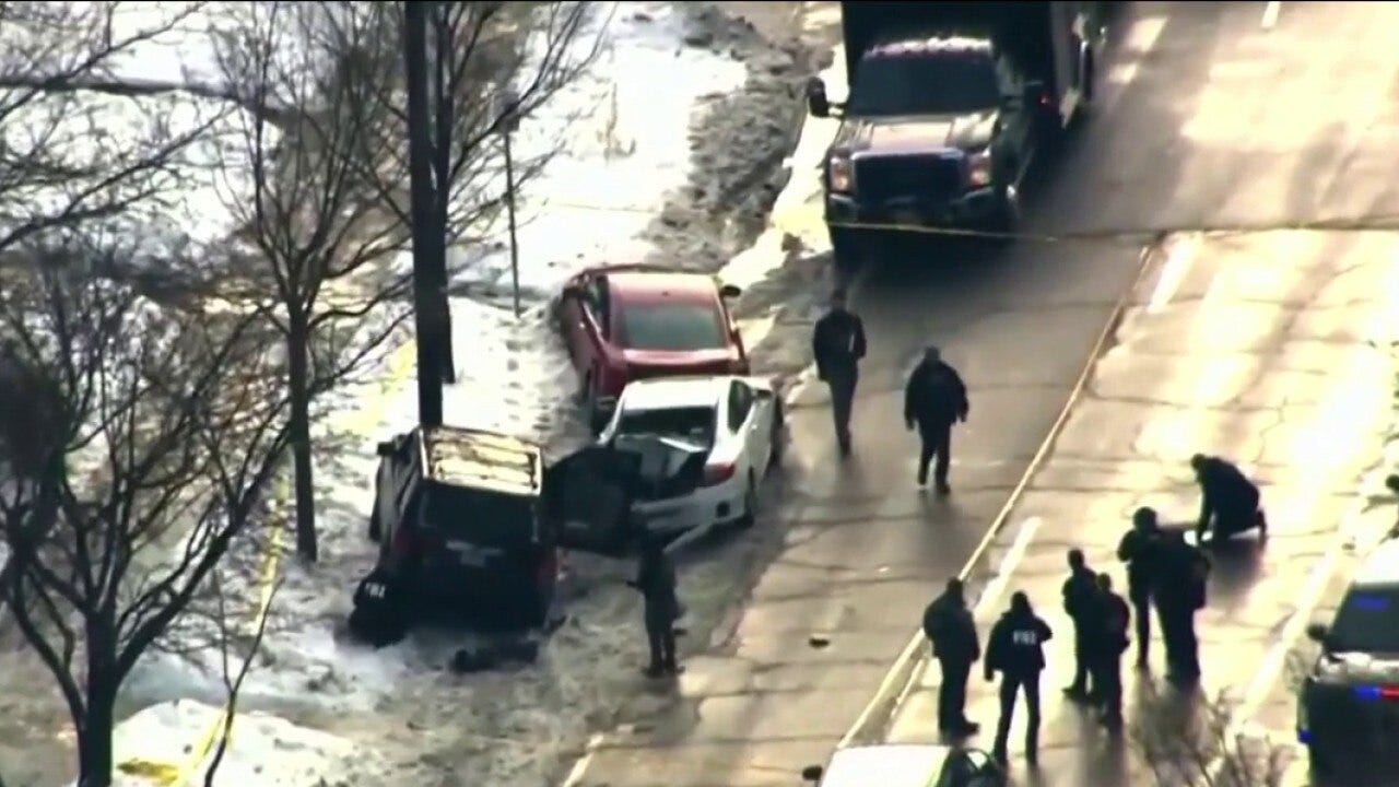 Federal, Minneapolis officials react after ICE agent fatally shoots woman 