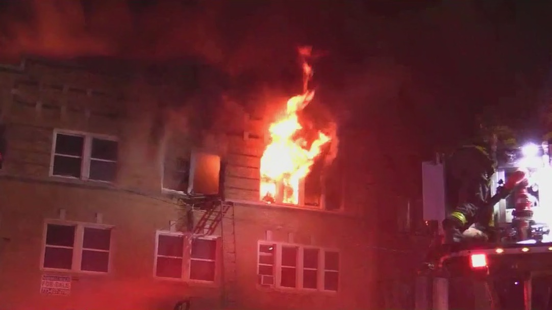 Three dead, three injured in extra-alarm fire on West Side | FOX 32 Chicago