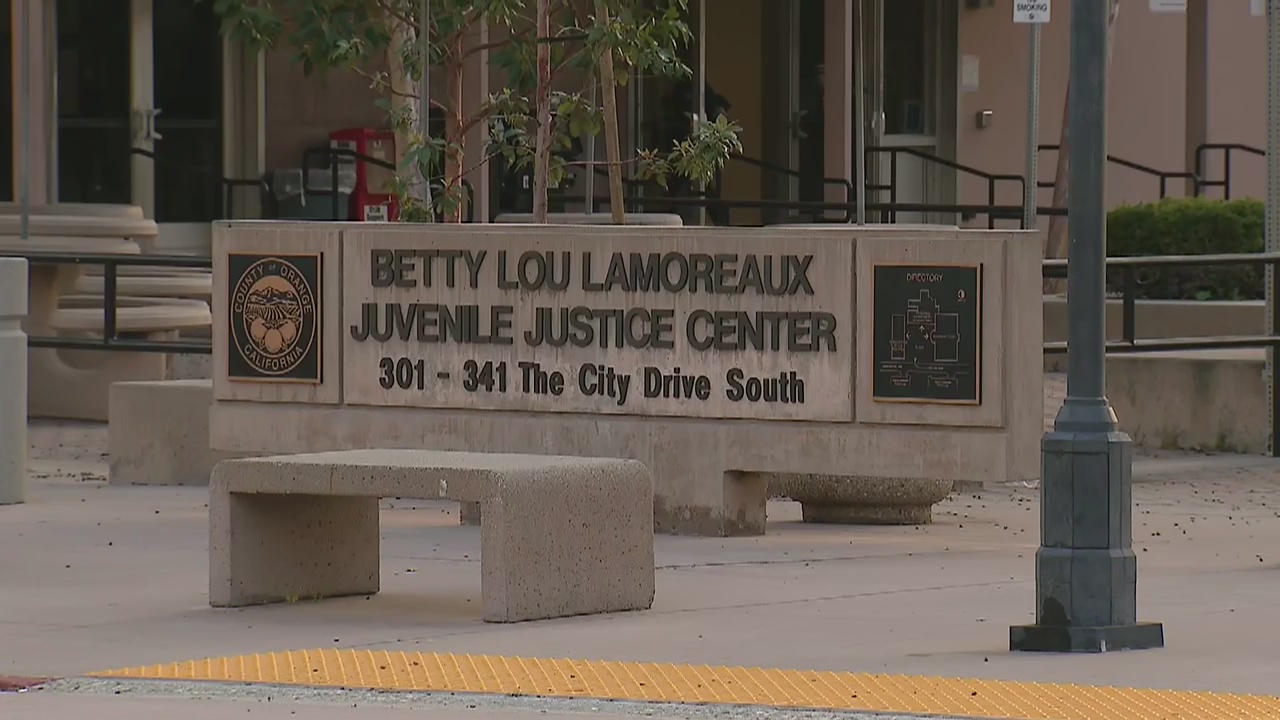 Inmate escapes from Orange County juvenile hall