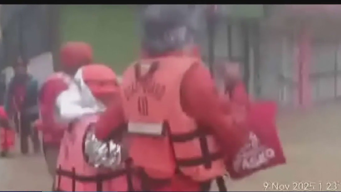 At least 2 killed in Philippines typhoon