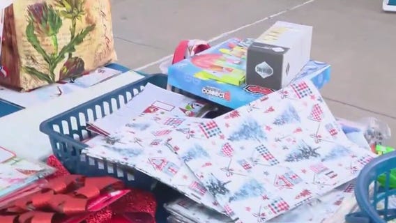 Shop with a Cop event held in Phoenix