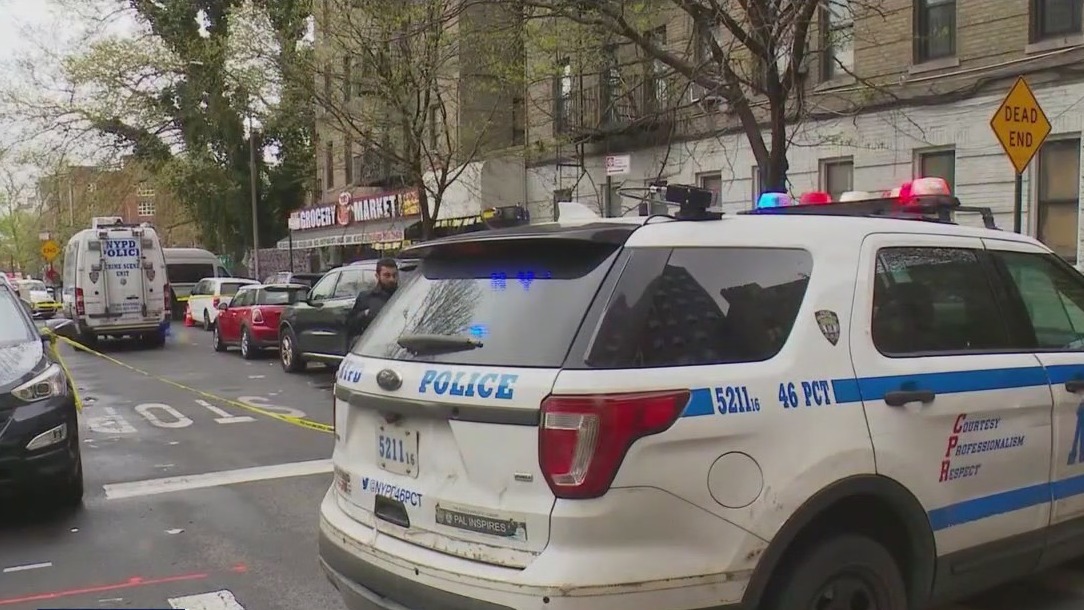 19-year-old stabbed to death in the Bronx