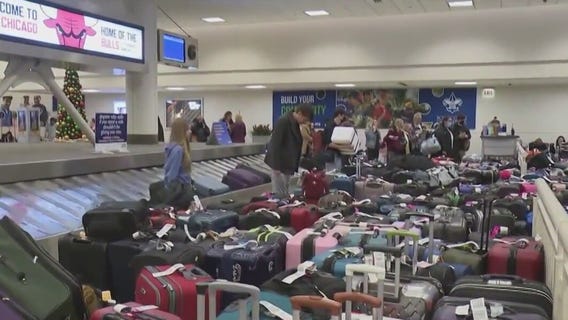'Perfect storm': Expert weighs in on Southwest Airlines' technology meltdown that plagued holiday travelers