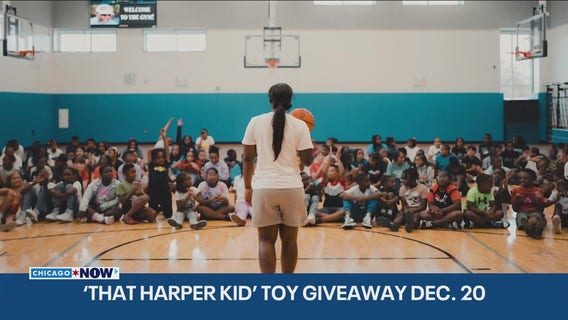 Linnae Harper hosts 4th annual South Side toy giveaway | ChicagoNOW