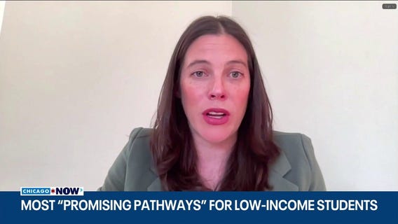 Bachelor's degree still offers strongest pathway for low-income Illinois students, report says | ChicagoNOW