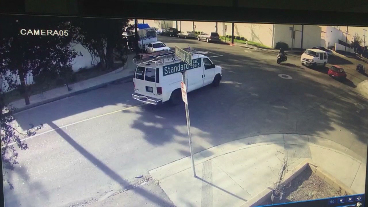 Police Hunt For Hit-And-Run Driver Who Killed Motorcyclist