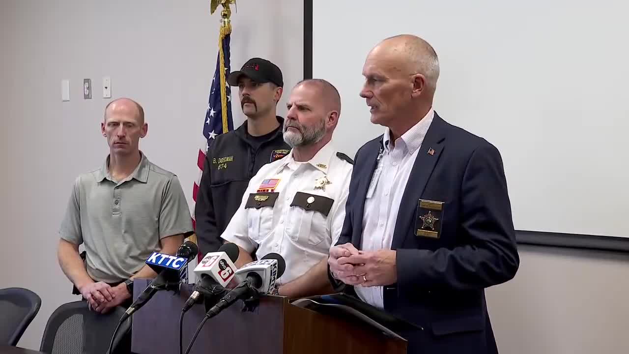 Stewartville HS parking lot shooting: Man killed, student hurt [FULL]