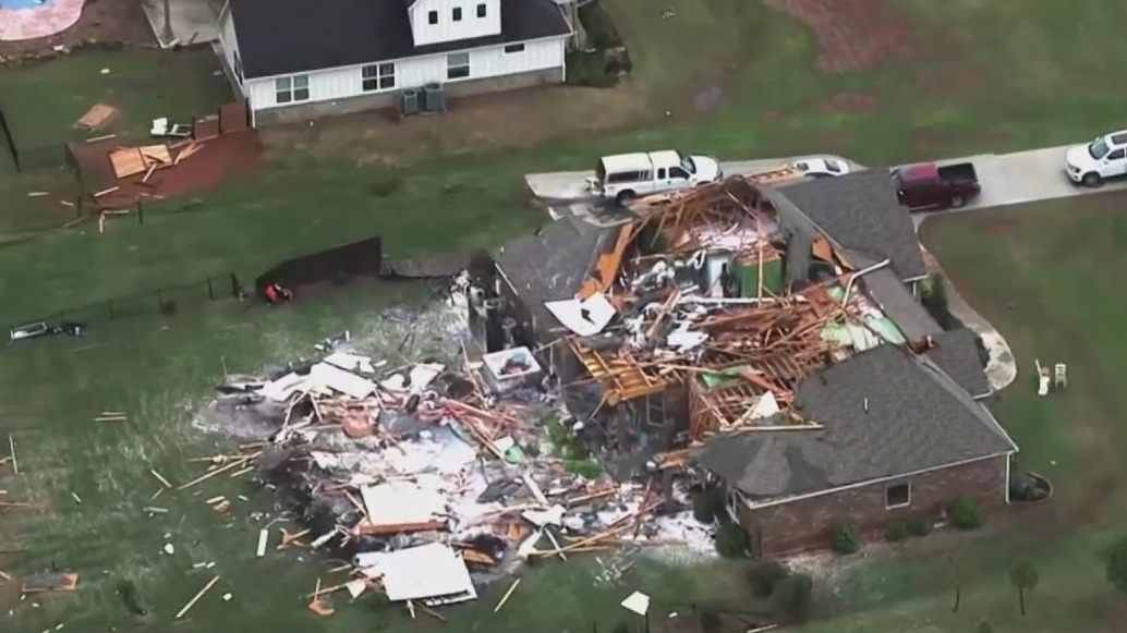 Tornadoes strike: 4 dead, thousands powerless