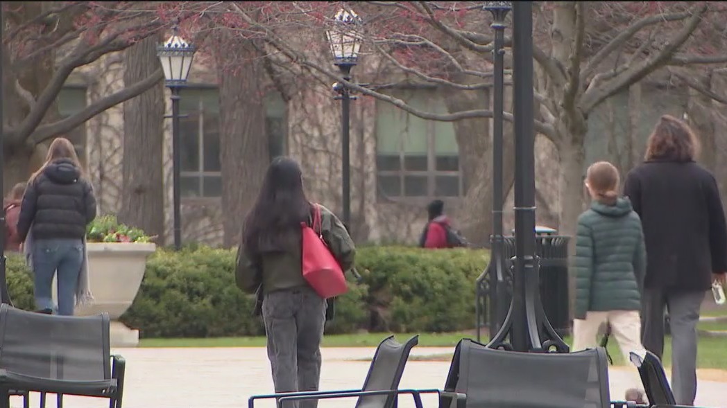 Visas for 3 University of Chicago students, 4 recent grads revoked by feds, school says