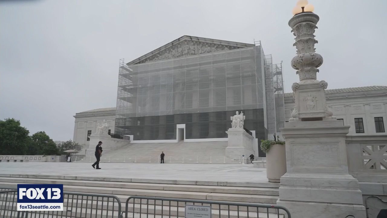 Supreme Court sides with Trump administration on birthright citizenship