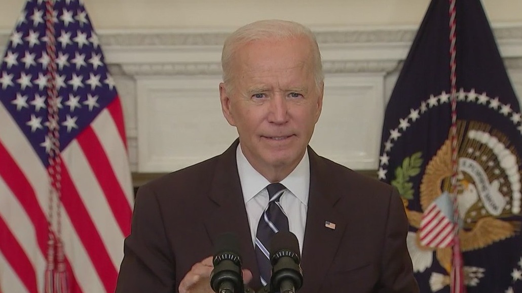 Biden gets tougher on COVID-9 vaccination mandates