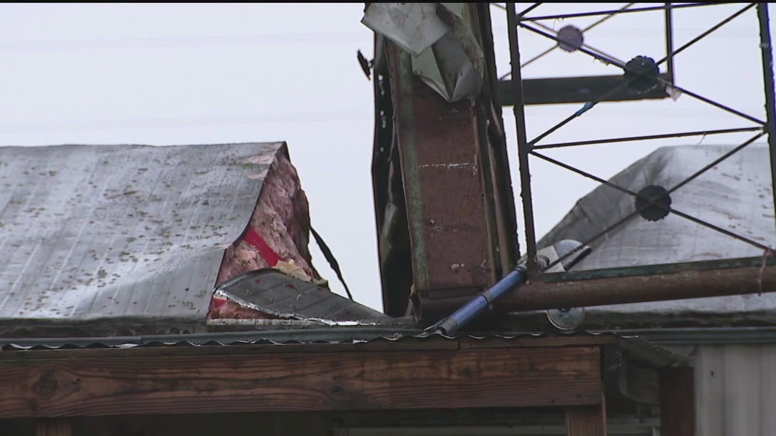 Storms leave trail of damage in North Texas