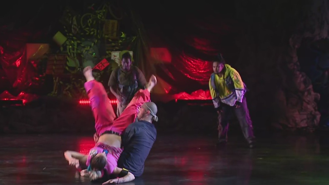 Chicago Dance Crash celebrates 20 years with world premiere of 'Booms Day'