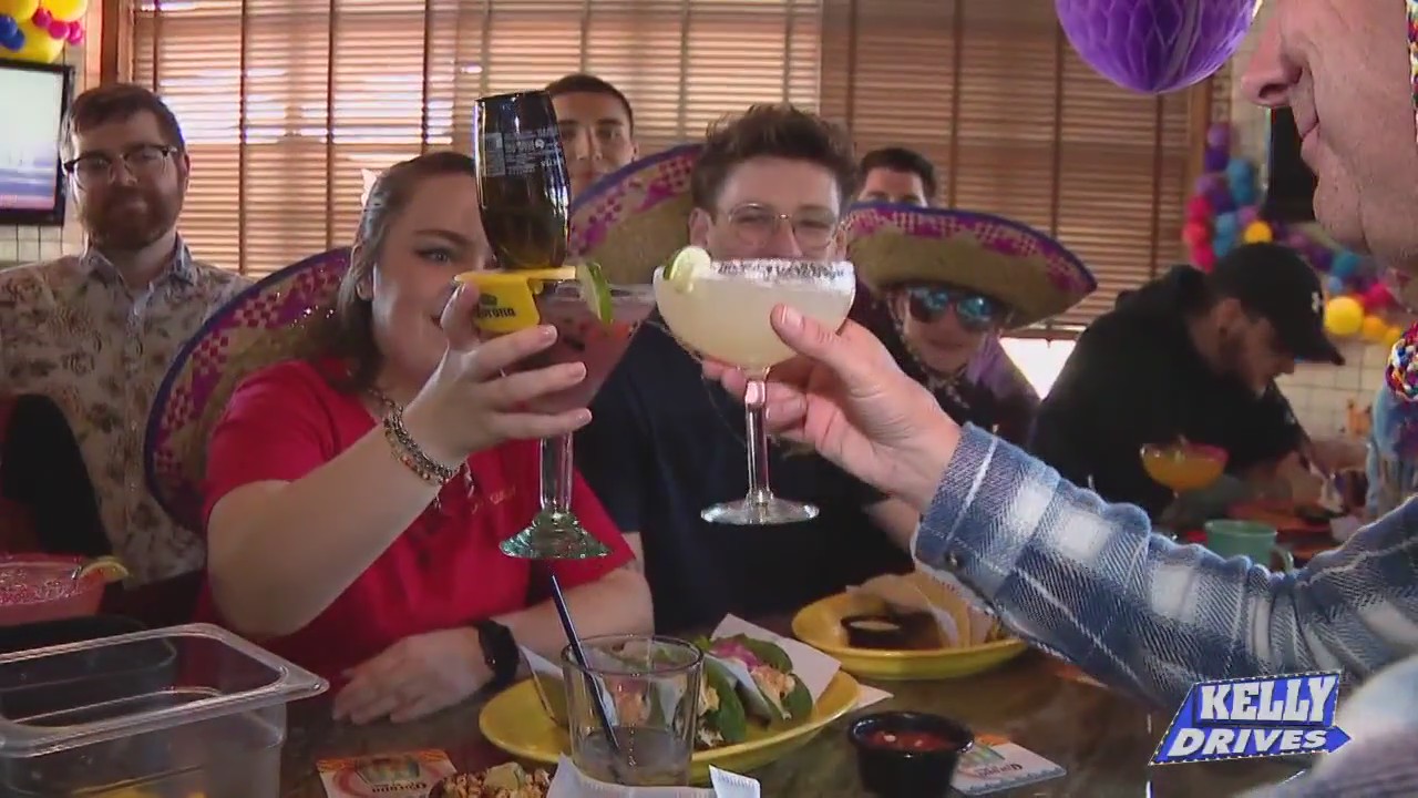 Cinco de Mayo Fun at Margaritas