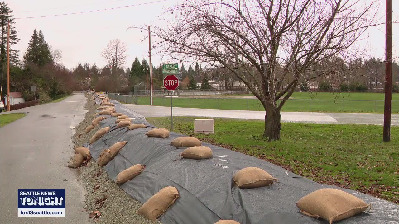 Flooding fears rise across Skagit County, WA