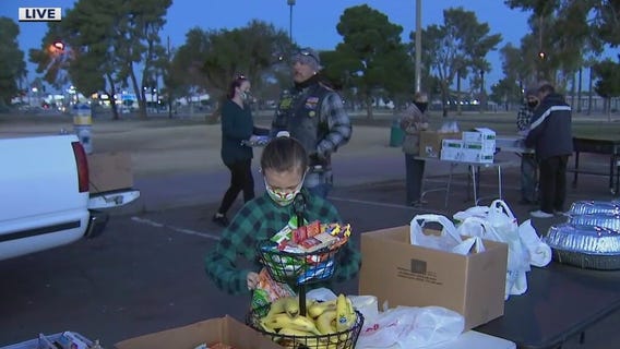 Glendale nonprofit offers Christmas breakfast, clothes and hygiene products for those in need