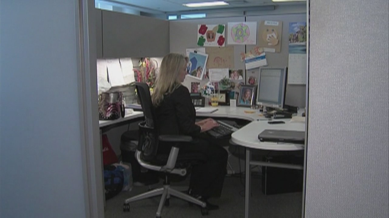 Challenger Hot Line offers free job search advice