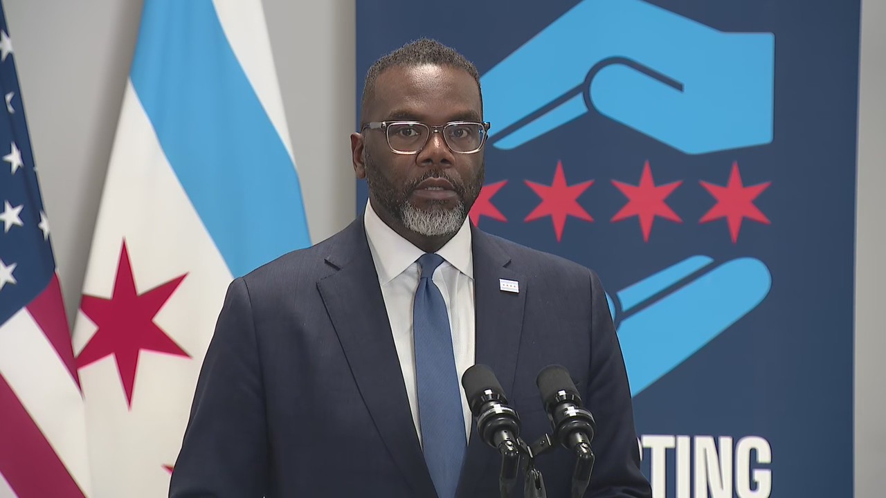 'Shocked the conscience': Chicago mayor reacts to ICE agents detaining teacher in front of children