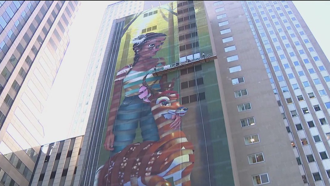Sky-high murals coming to Prudential Plaza this weekend