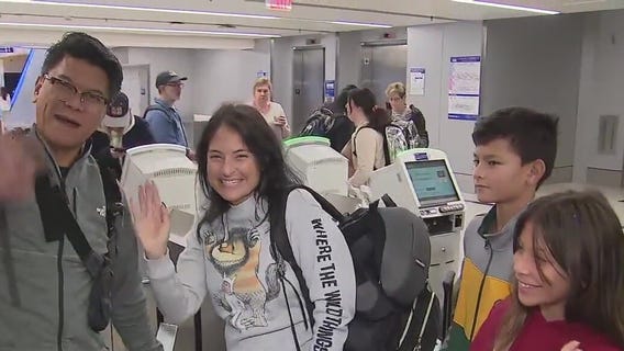 Thanksgiving travel rush in full swing