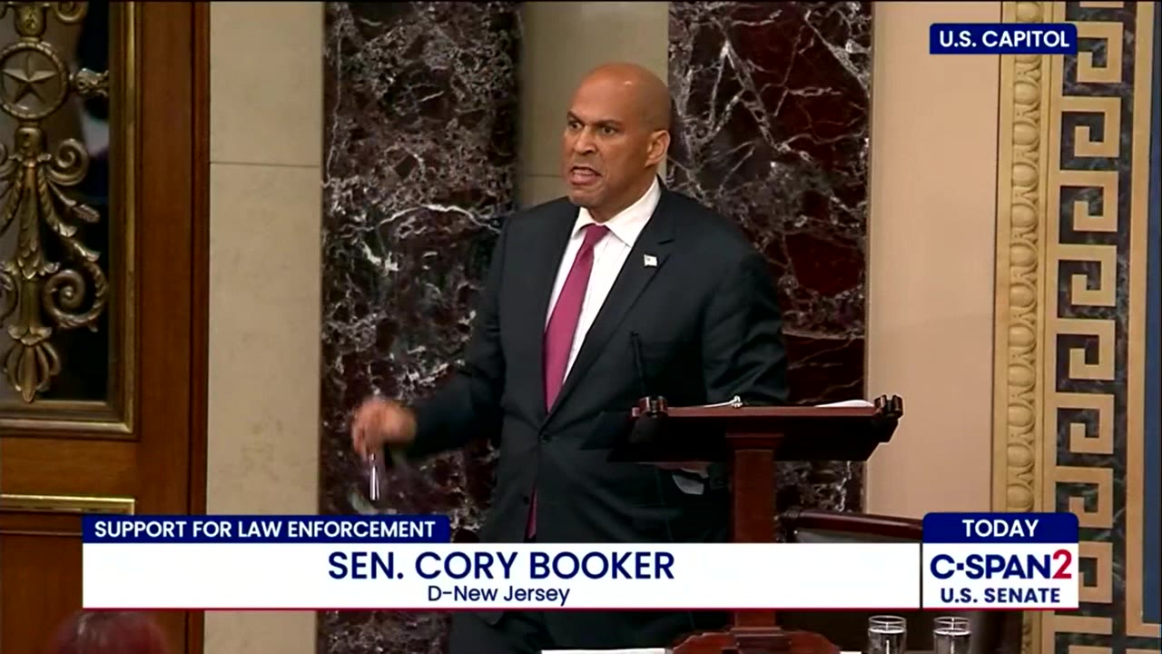 Sen. Booker, Klobuchar clash during debate [FULL]