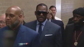 Kim Foxx dropping sex-abuse charges against R. Kelly