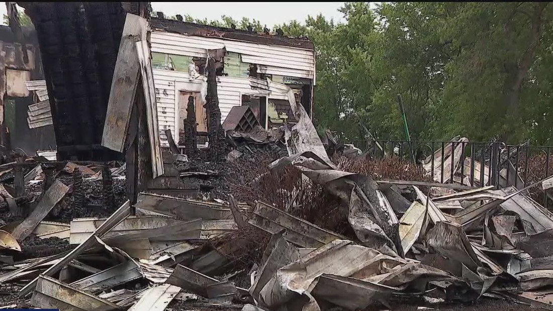 Cosmos church destroyed in fire