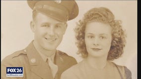 WW II hero shares memories