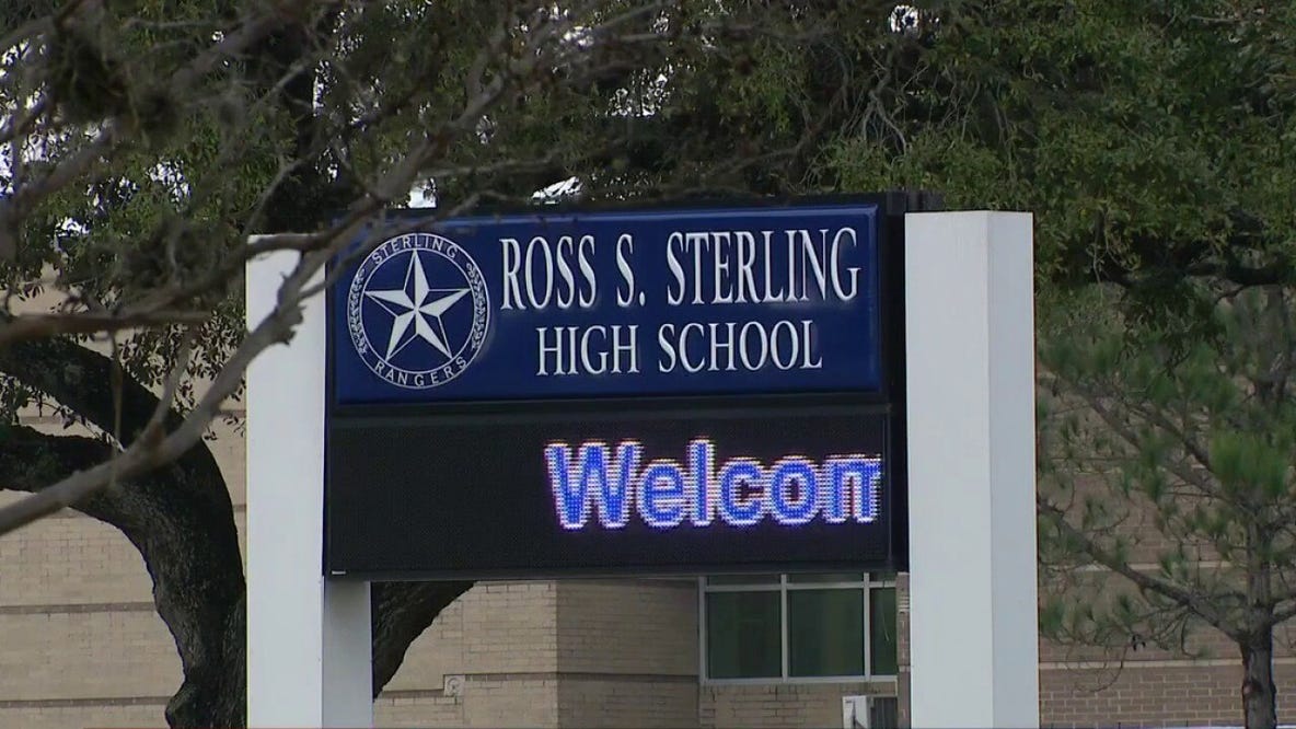 Student in custody after deadly Sterling HS fight identified