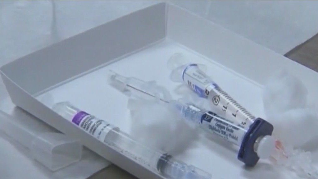 Migrant families exposed to measles at Pilsen shelter quarantining in Chicago hotel
