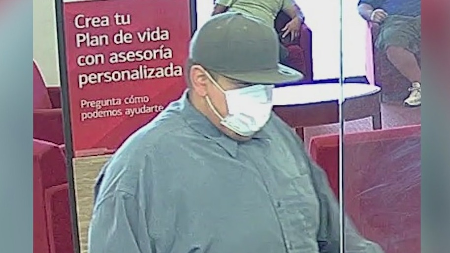 Glendale bank robber sought by FBI
