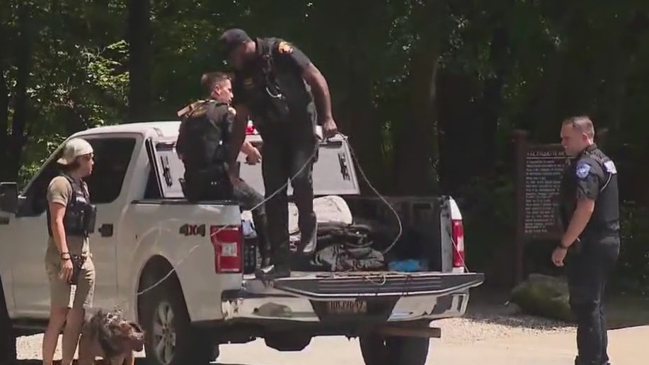 Manhunt underway for 2 Milton burglars | FOX 5 Atlanta