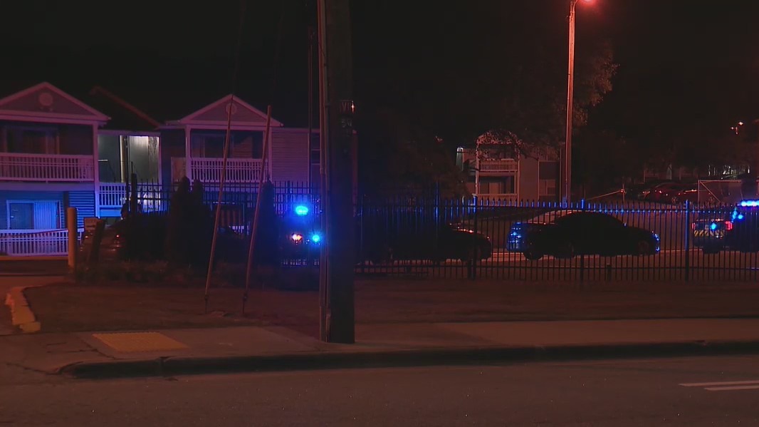 Atlanta police respond to shootings at separate apartment complexes ...