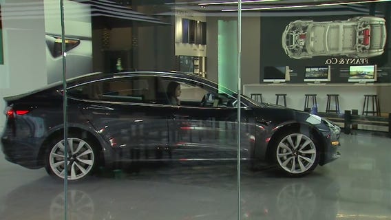 Model 3 goes on display at Tesla?s Century City showroom
